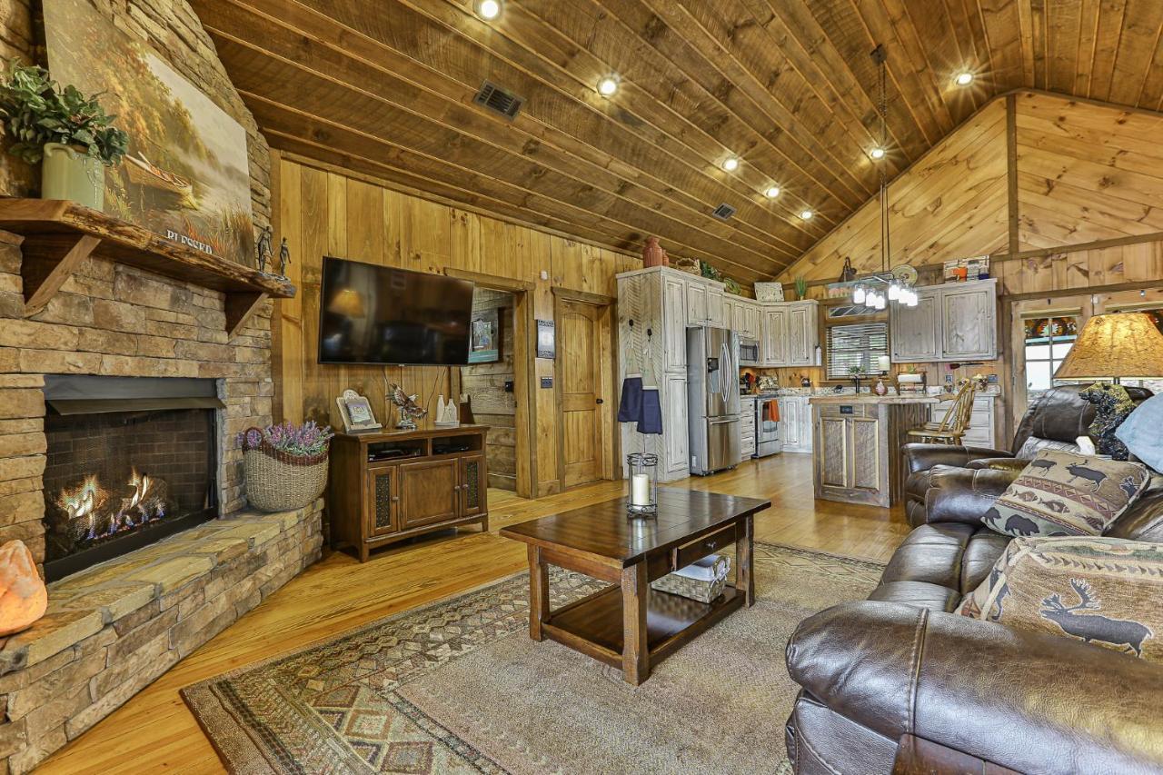 Eagles Crest - Long Range Layered Mountain Views In Peaceful Neighborhood! Βίλα Mineral Bluff Εξωτερικό φωτογραφία